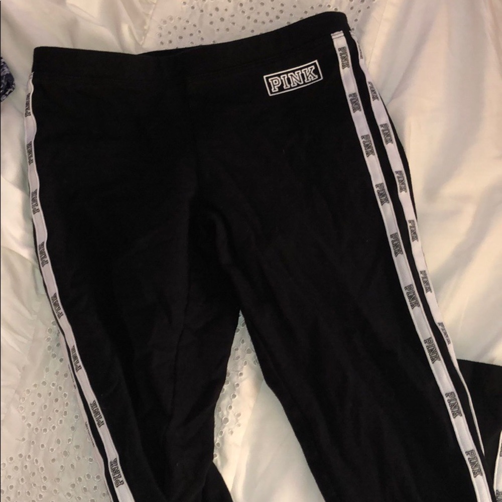 VS’s Pink Leggings